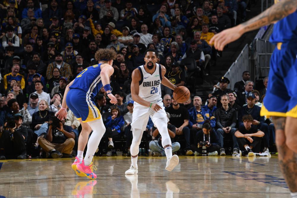 尼黑的中场 尼黑的中场