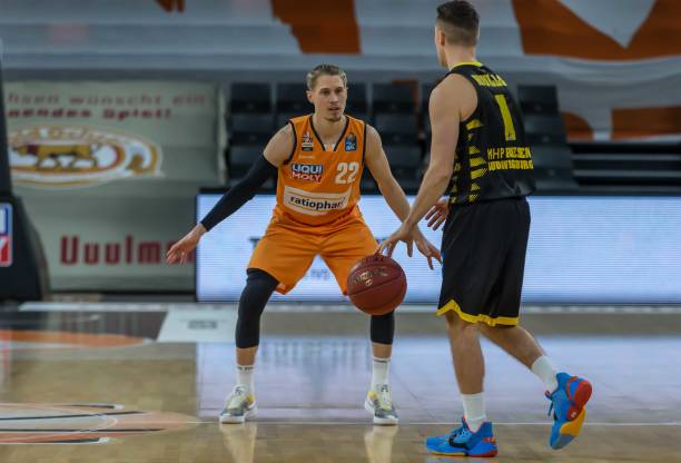 以惊人的扑 以惊人的扑