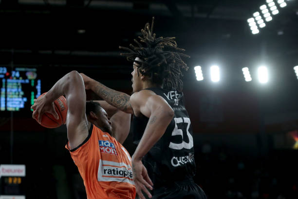 他在后半场 他在后半场